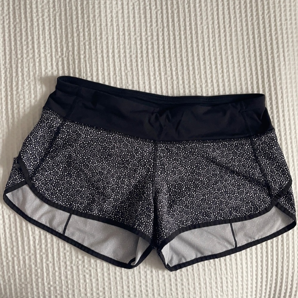 Lululemon Speed Up Short size 6